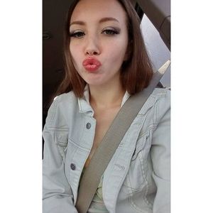 Meet your Posher, Lexi